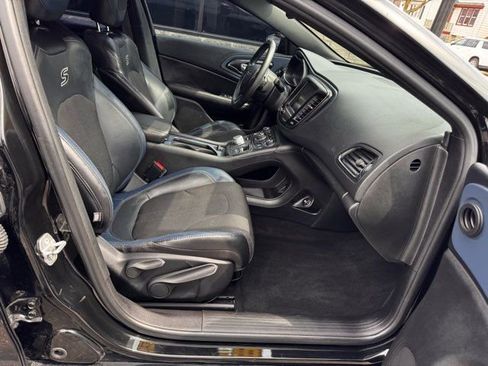 Used 2016 Chrysler 200 S w/ Comfort Group image 31
