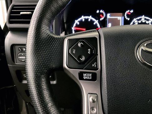 Used 2023 Toyota 4Runner SR5 Premium image 17