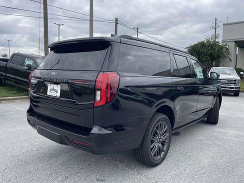 New 2025 Ford Expedition Max Platinum w/ Stealth Performance Package image 4