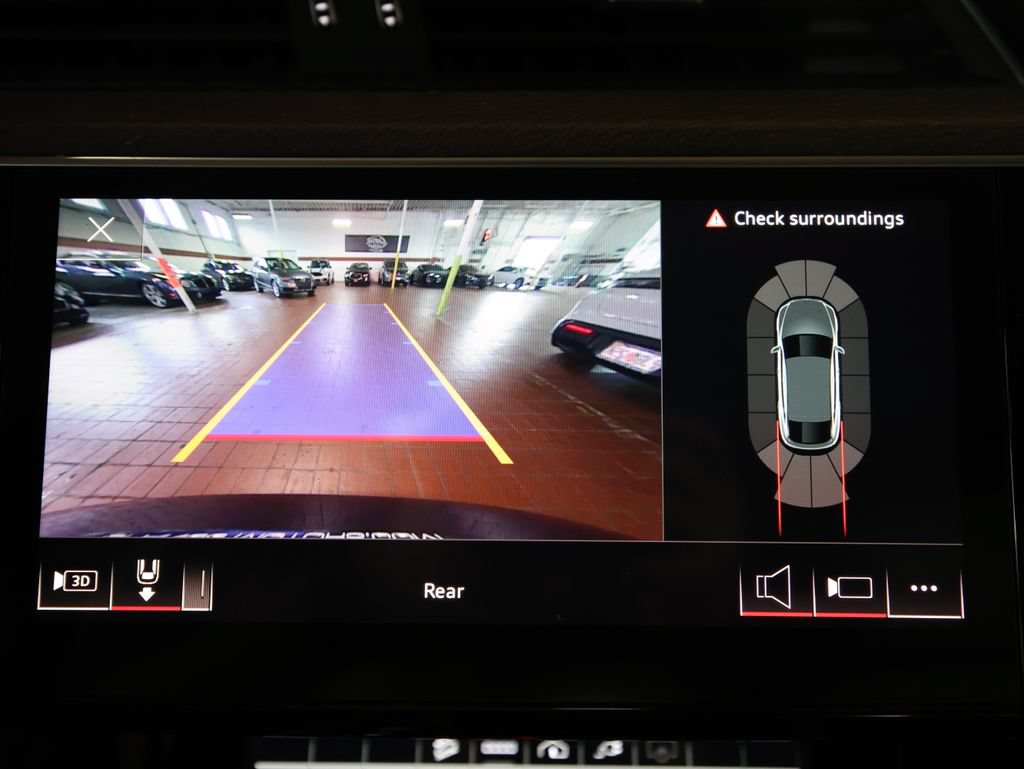Used 2021 Audi e-tron Premium Plus w/ Premium Plus Package AWD/4WD image 22