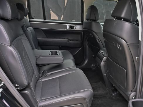 Used 2024 Hyundai Santa Fe SEL FWD image 19