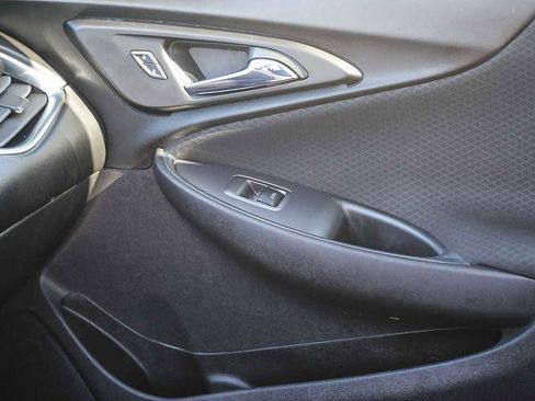 Used 2020 Chevrolet Malibu LT image 21