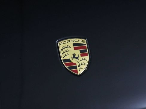 Certified 2026 Porsche Macan AWD/4WD image 29