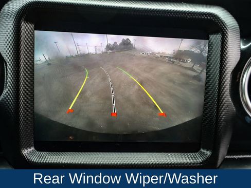 Used 2022 Jeep Wrangler Unlimited Sahara image 34