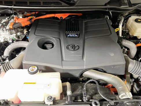 Used 2024 Toyota Tundra Limited w/ TRD Off-Road Package AWD/4WD image 24