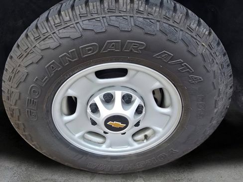 Used 2024 Chevrolet Silverado 2500 W/T w/ WT Fleet Convenience Package AWD/4WD image 9