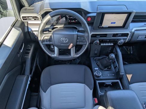 Used 2025 Toyota Tacoma TRD Off-Road image 14