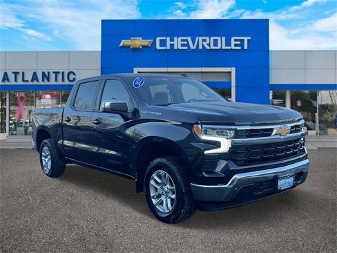Used 2022 Chevrolet Silverado 1500 LT image 2