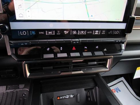 New 2025 GMC Hummer EV 2X image 13