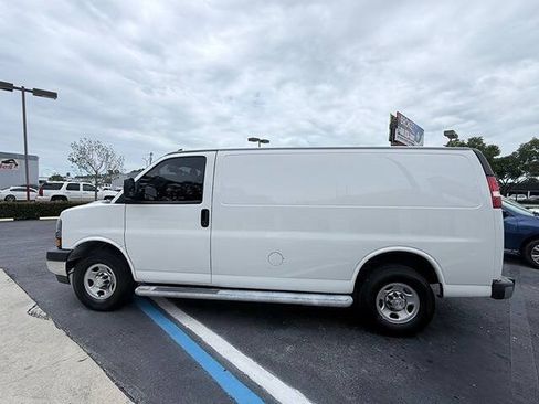 Used 2021 Chevrolet Express 2500 w/ Driver Convenience Package RWD image 7