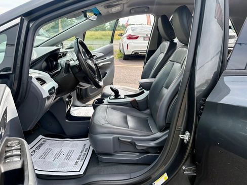 Used 2021 Chevrolet Bolt Premier w/ Infotainment Package FWD image 15