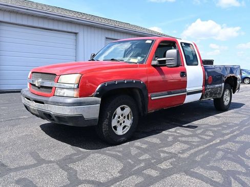Used 2005 Chevrolet Silverado 1500 LS w/ Light Duty Power Package AWD/4WD image 10