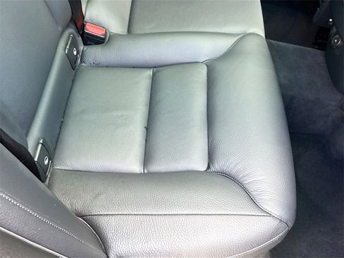 Used 2023 Volvo XC60 B5 Plus image 29