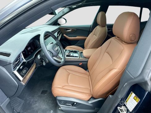 Used 2025 Audi Q8 Premium Plus image 18