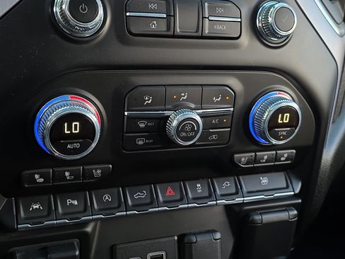 Used 2019 GMC Sierra 1500 SLT w/ SLT Premium Plus Package image 23