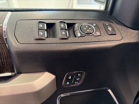 Used 2021 Ford F350 Lariat w/ Lariat Ultimate Package image 12