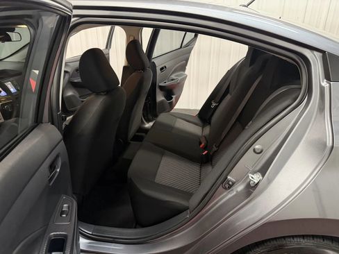 Used 2022 Nissan Versa S FWD image 39