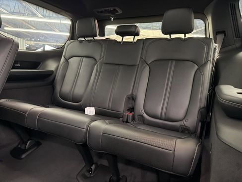 New 2026 Jeep Grand Wagoneer Summit image 14