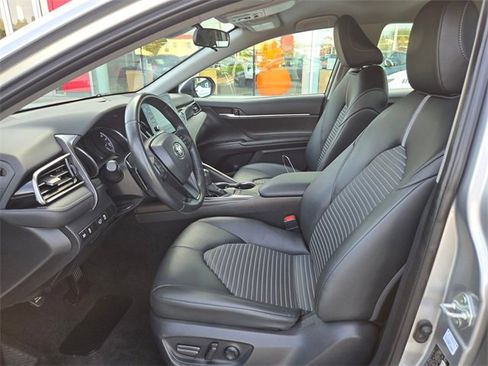 Used 2022 Toyota Camry SE image 22