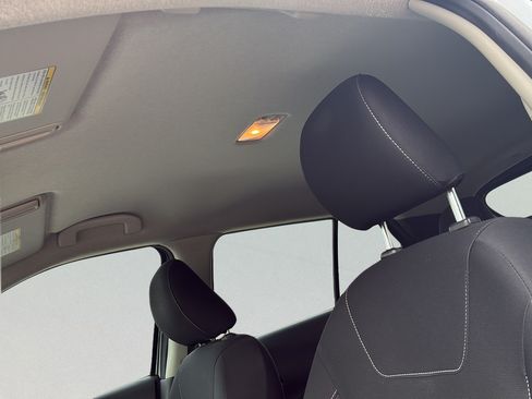Used 2021 Nissan Kicks SV FWD image 24
