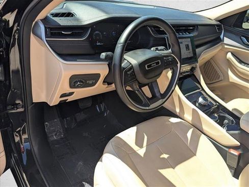 Used 2022 Jeep Grand Cherokee Limited RWD image 10
