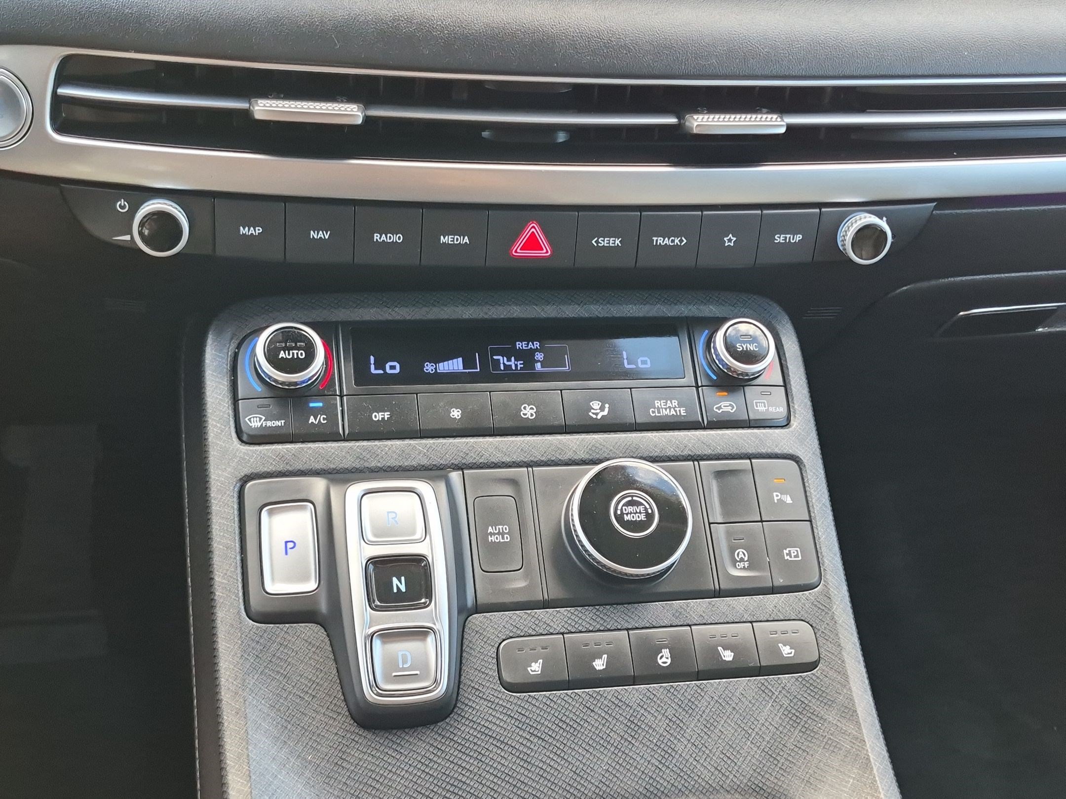 Used 2024 Hyundai Palisade Limited FWD image 25