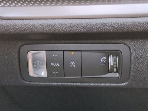 New 2026 Chevrolet Traverse LT w/ Driver Confidence Package FWD image 19