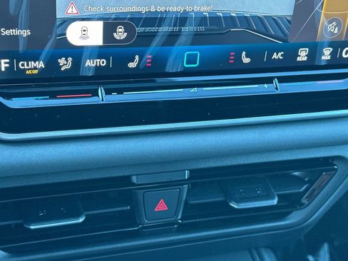 New 2026 Volkswagen Tiguan SE R-Line image 19