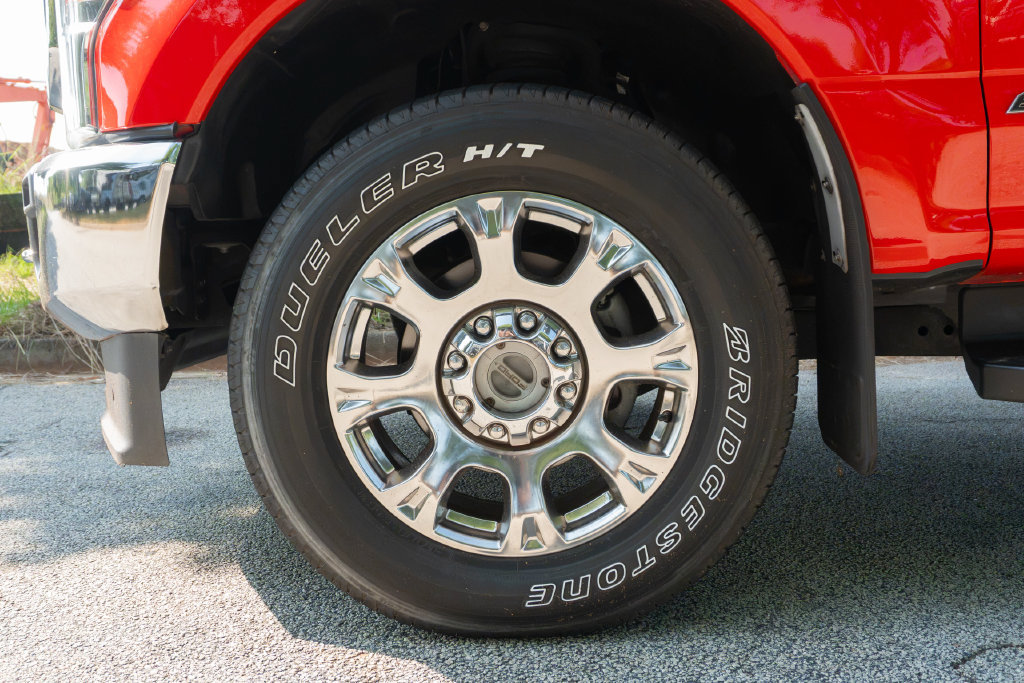 Used 2022 Ford F250 Lariat w/ Lariat Ultimate Package AWD/4WD image 3