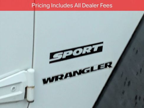 Used 2015 Jeep Wrangler Sport w/ Quick Order Package 24S AWD/4WD image 8