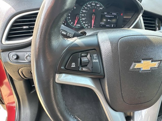 Used 2019 Chevrolet Trax LT w/ LT Convenience Package FWD image 22