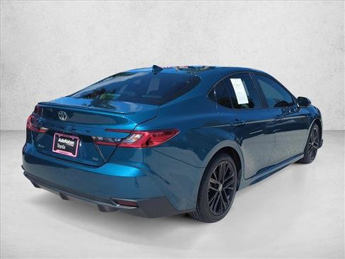 Certified 2026 Toyota Camry SE FWD image 5