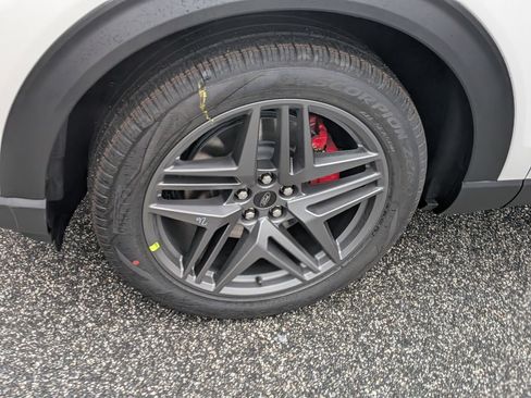 New 2026 Ford Explorer ST-Line w/ ST-Line Street Pack RWD image 11