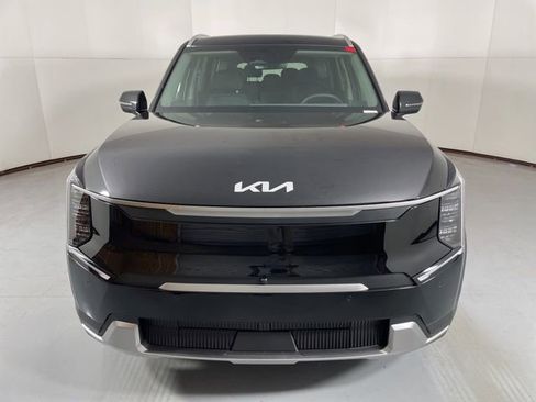 New 2026 Kia EV9 Wind image 3