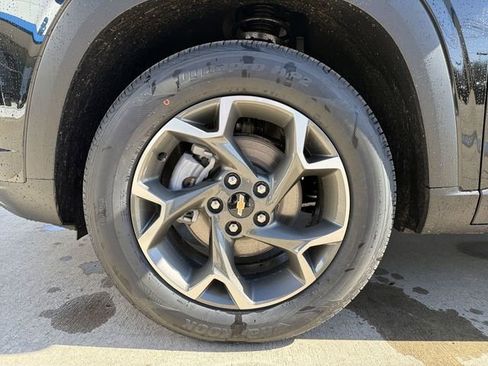 New 2026 Chevrolet Trax LT w/ LT Convenience Package image 11