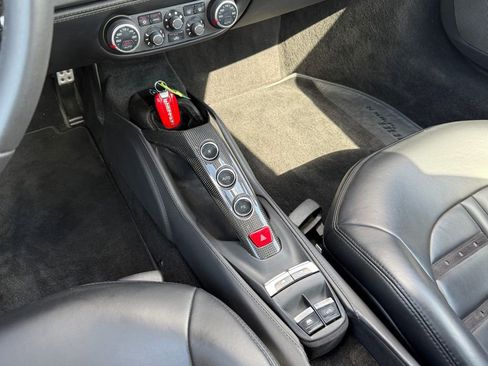 Used 2019 Ferrari 488 Spider RWD image 21