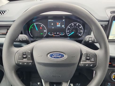 Used 2023 Ford Maverick XLT image 15