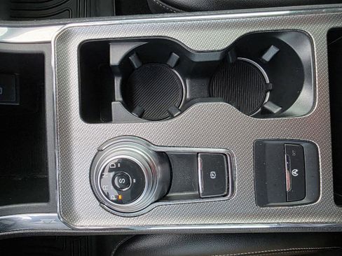 Used 2021 Ford Edge ST image 17