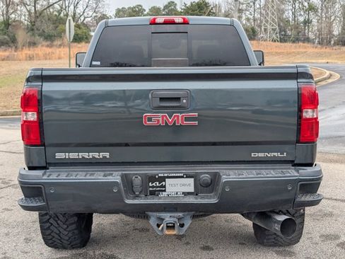 Used 2017 GMC Sierra 2500 Denali w/ Duramax Plus Package image 8