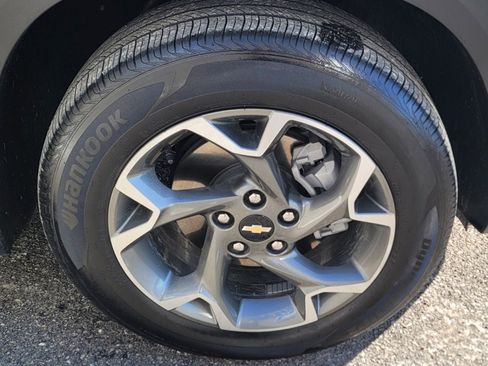 Used 2025 Chevrolet Trax LT w/ Driver Confidence Package image 17