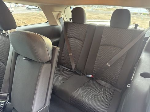 Used 2014 Dodge Journey SXT w/ Flexible Seating Group image 25