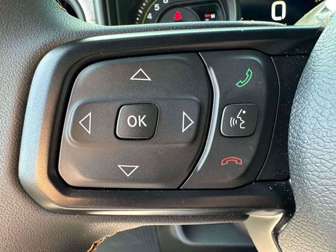 Used 2024 Jeep Wrangler Unlimited AWD/4WD image 19