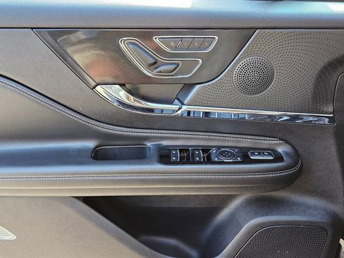 Used 2023 Lincoln Corsair AWD image 31