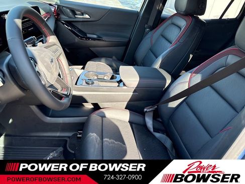 New 2026 Chevrolet Equinox RS w/ Convenience Package III AWD/4WD image 4