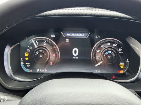 New 2026 RAM 2500 Laramie AWD/4WD image 15