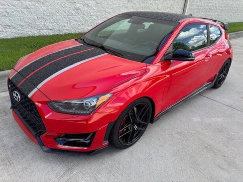 Used 2019 Hyundai Veloster N N FWD image 3
