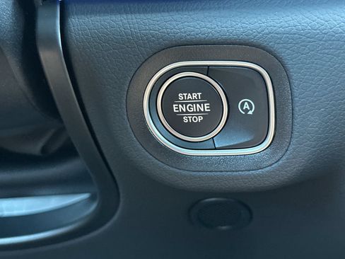 New 2026 Mercedes-Benz GLS 580 4MATIC image 26