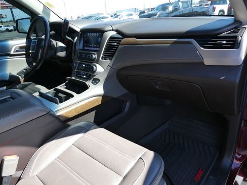 Used 2019 GMC Yukon Denali w/ Denali Ultimate Package image 15
