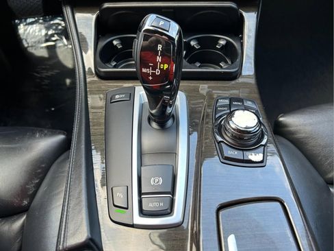 Used 2013 BMW 550i Sedan image 15