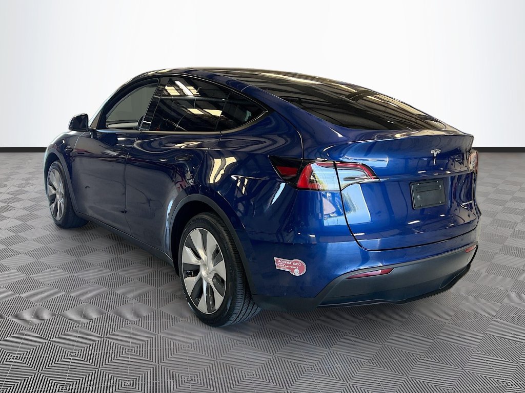 Used 2022 Tesla Model Y Long Range AWD/4WD image 5